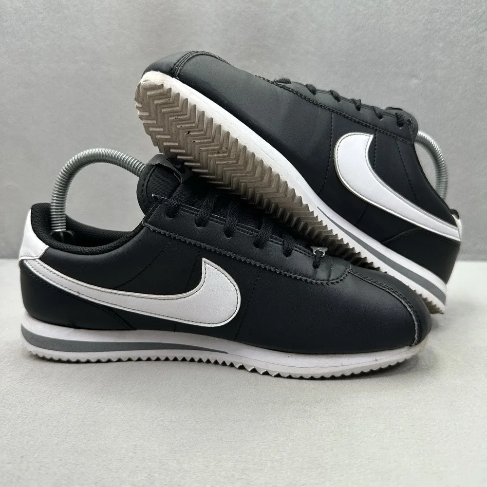 Womens 8 / 6.5Y Nike Cortez Shoes Black / Cool Grey / White Casual Retro Sneaker